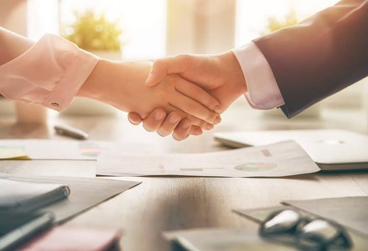 Νάντια Καραμπάτσου - Δικηγόρος Αθήνα - Μεσσηνία - Διαμεσολάβηση