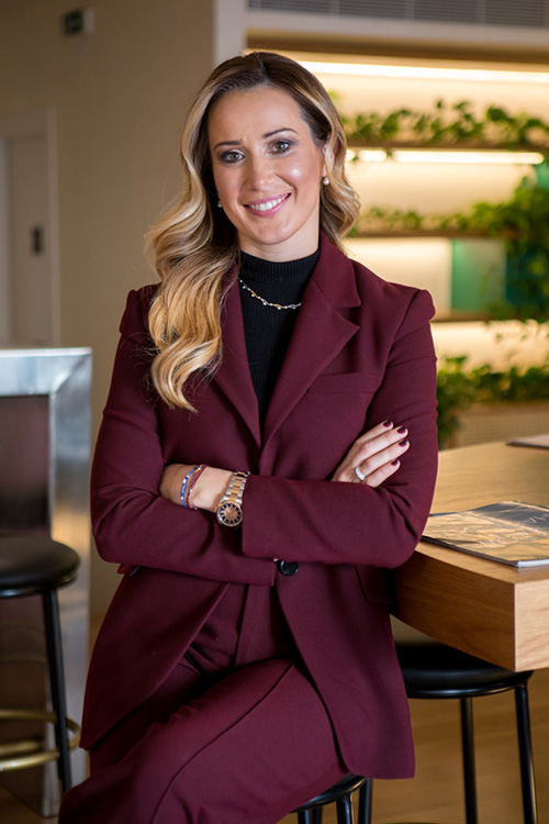 Νάντια Καραμπάτσου - Κέντρο Διαμεσολάβησης Νότια Προάστια - Δικηγόρος Αθήνα